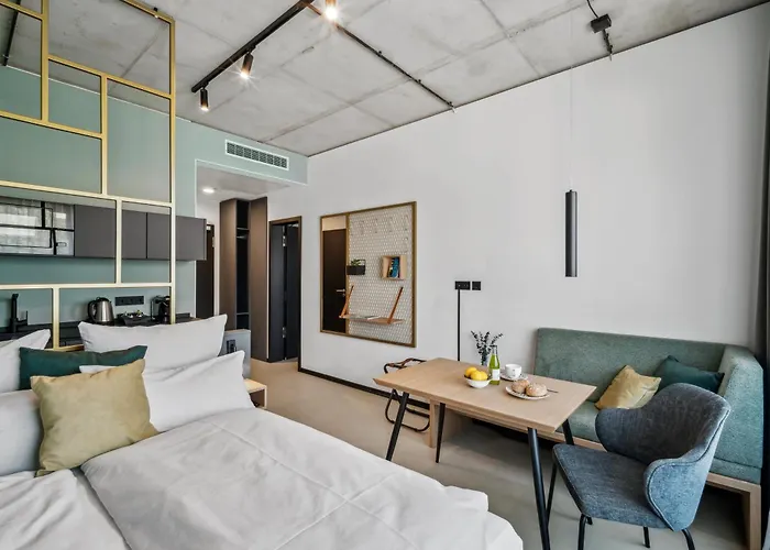 Apartmanhotel Nena East 3*