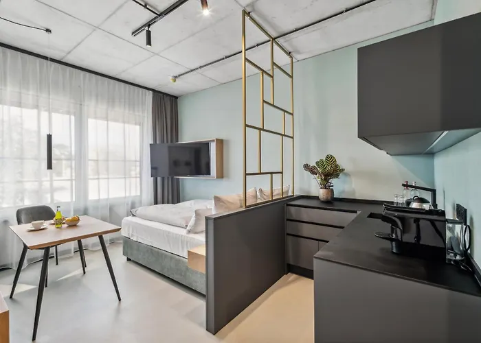 Apartmanhotel Nena East 3*