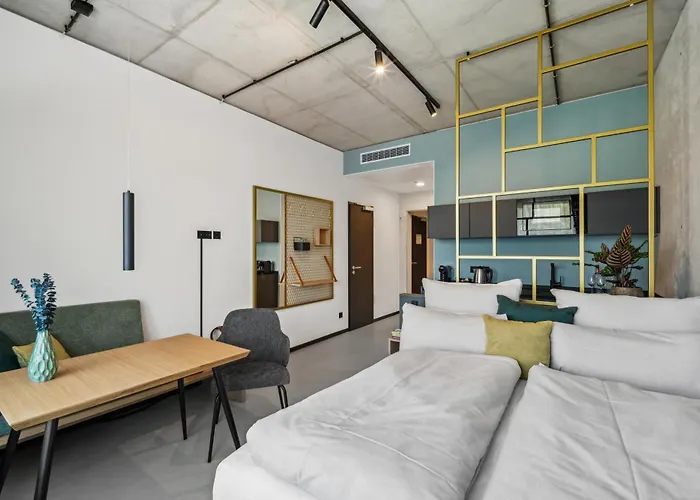 Nena East Apartmanhotel 3*