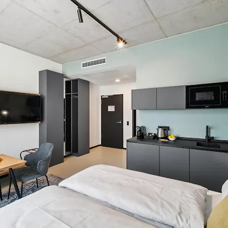 Aparthotel Nena East *