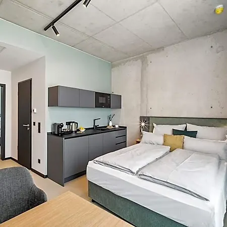 Apartmanhotel Nena East 3*